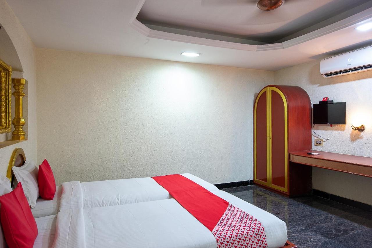 Collection O Hotel Sudha Inn Near Sangam Cinemas Ченнаи Экстерьер фото